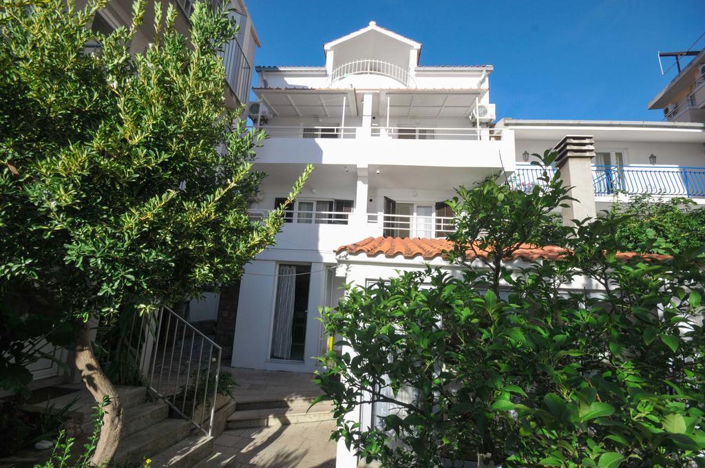 בודווה Apartments Milos Kaladjurdjevic מראה חיצוני תמונה